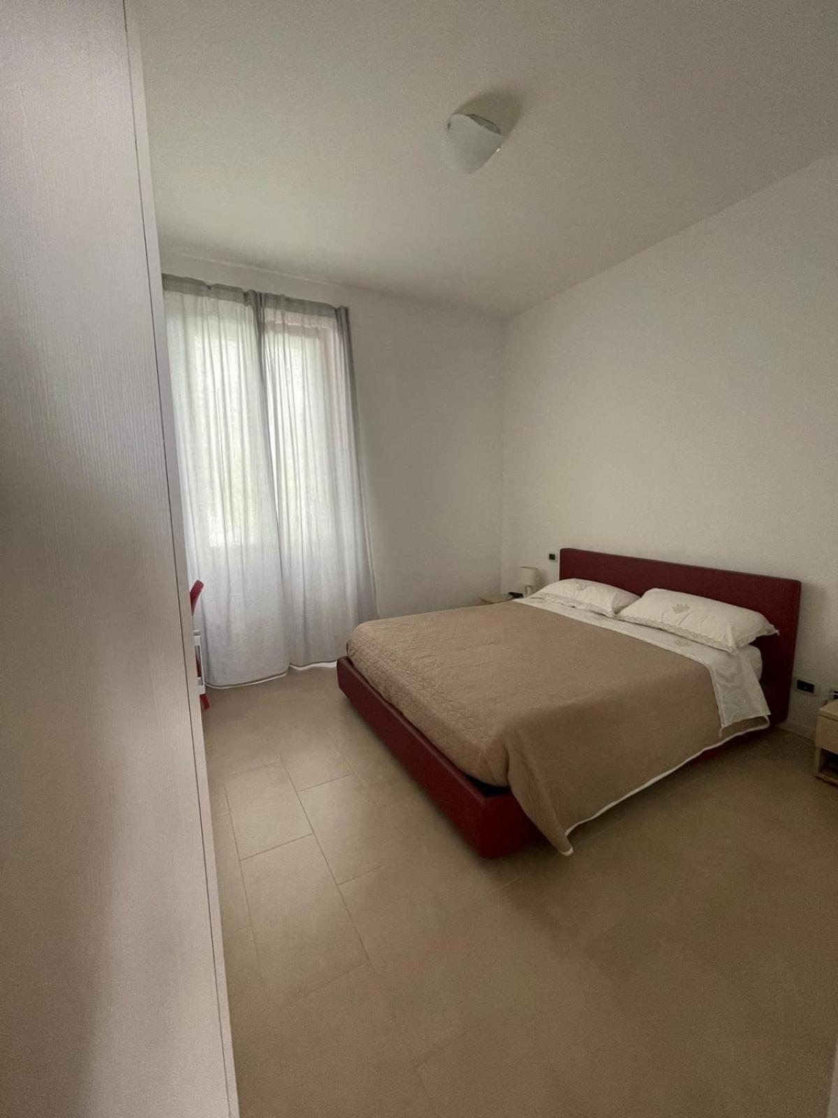 Antica Campione Rooms & Hostel カンピョーネ・デル・ガルダ エクステリア 写真